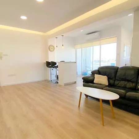 Apartment Franklin's Place, Modern 2 Bedroom, Sleeps 5 *